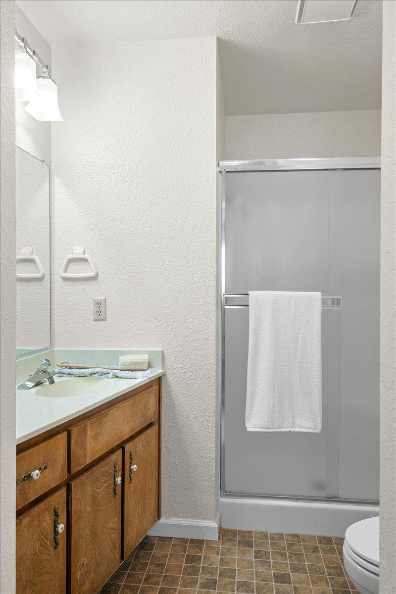 228 Foresthill Ave, Auburn, CA 95603