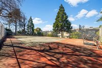 228 Foresthill Ave, Auburn, CA 95603