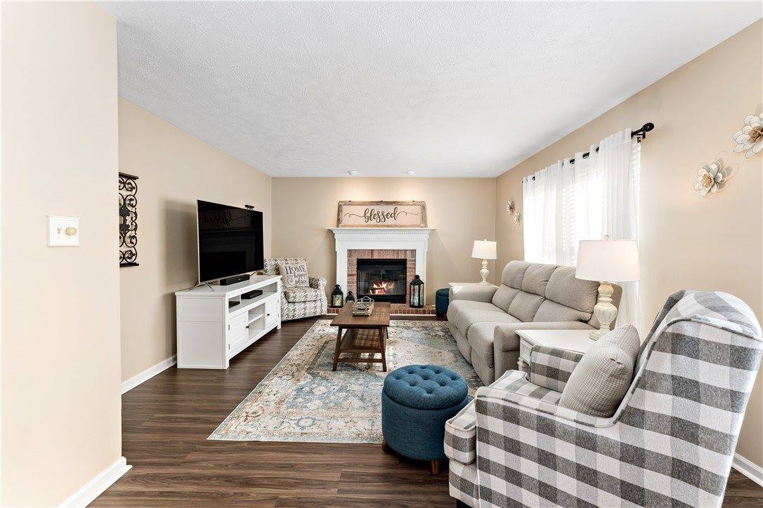 166 Vista Drive, Cecil, PA 15317