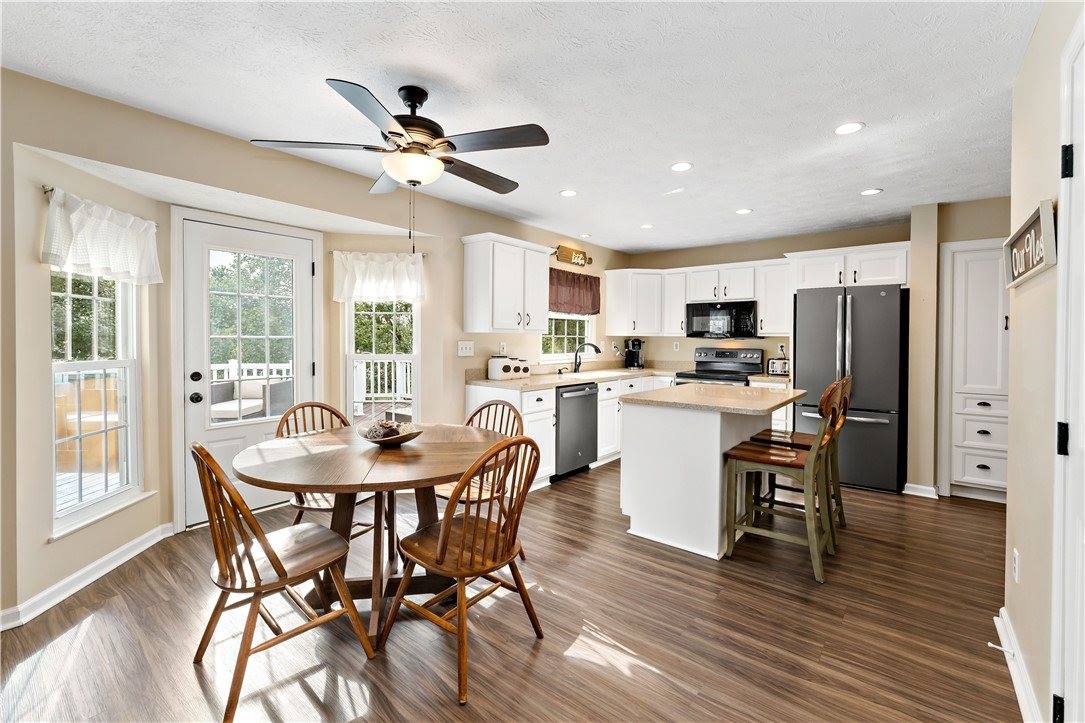 166 Vista Drive, Cecil, PA 15317