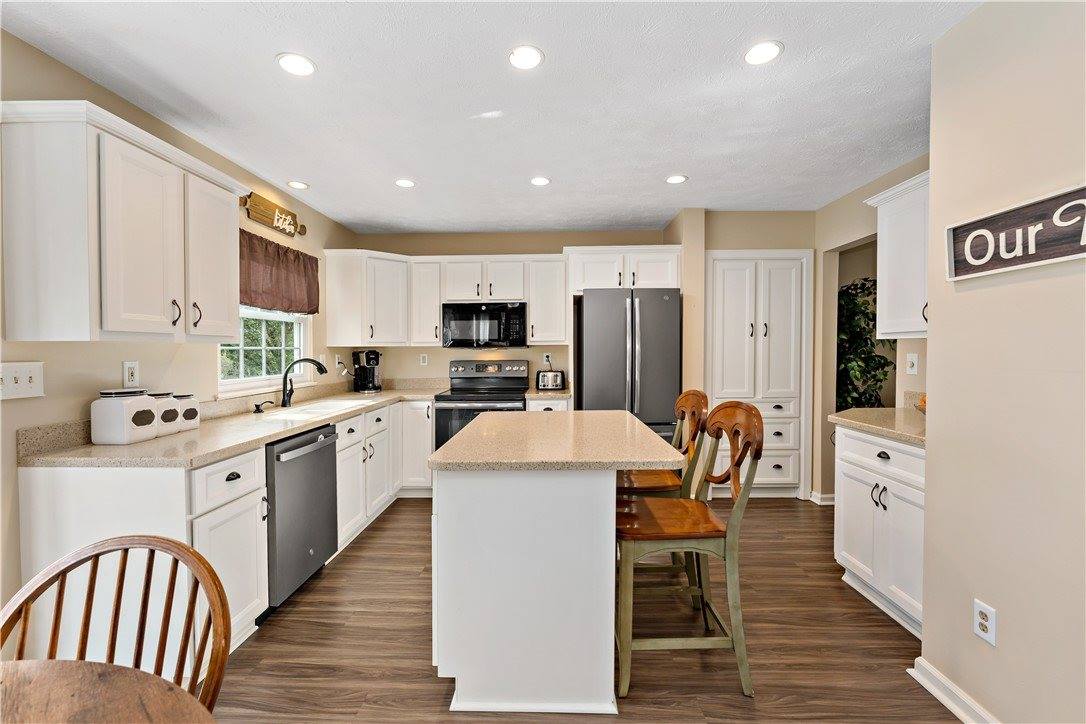 166 Vista Drive, Cecil, PA 15317