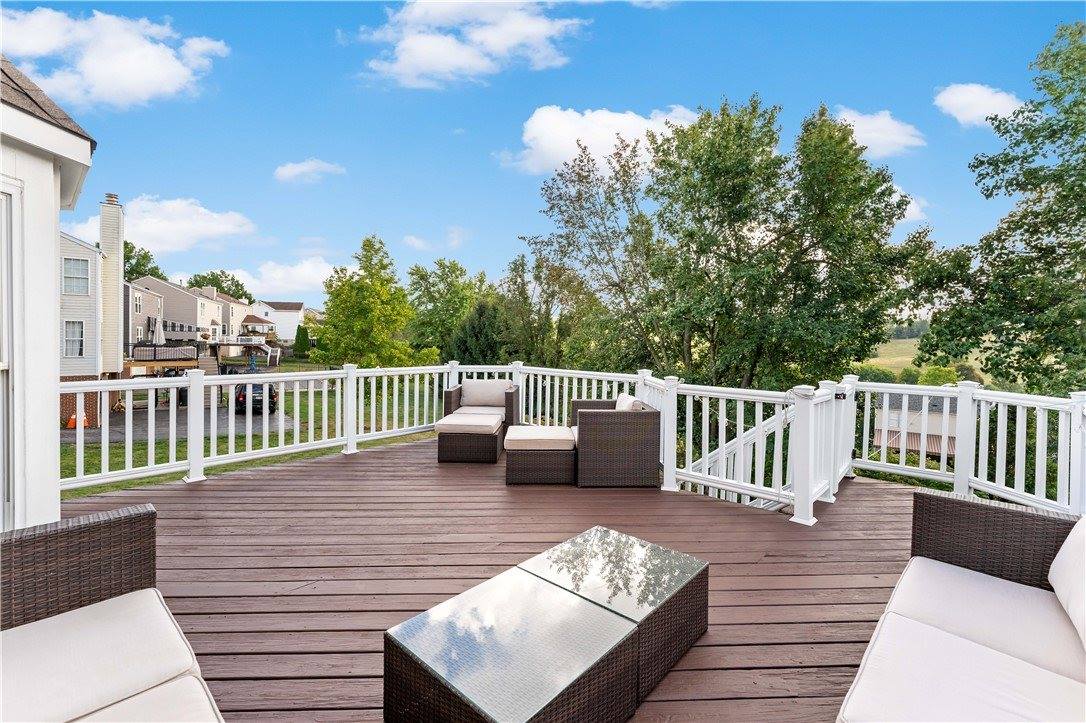 166 Vista Drive, Cecil, PA 15317