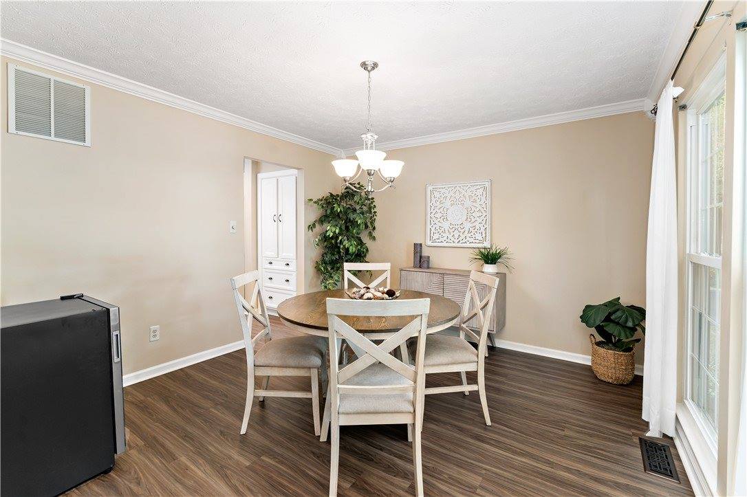 166 Vista Drive, Cecil, PA 15317