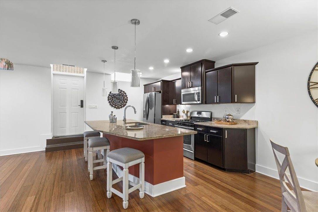 1822 Harcum Way, South Side, PA 15203