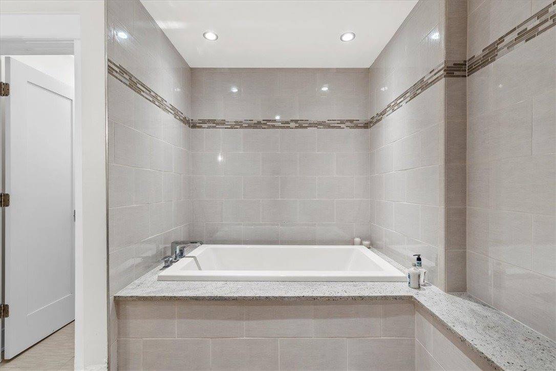 1822 Harcum Way, South Side, PA 15203