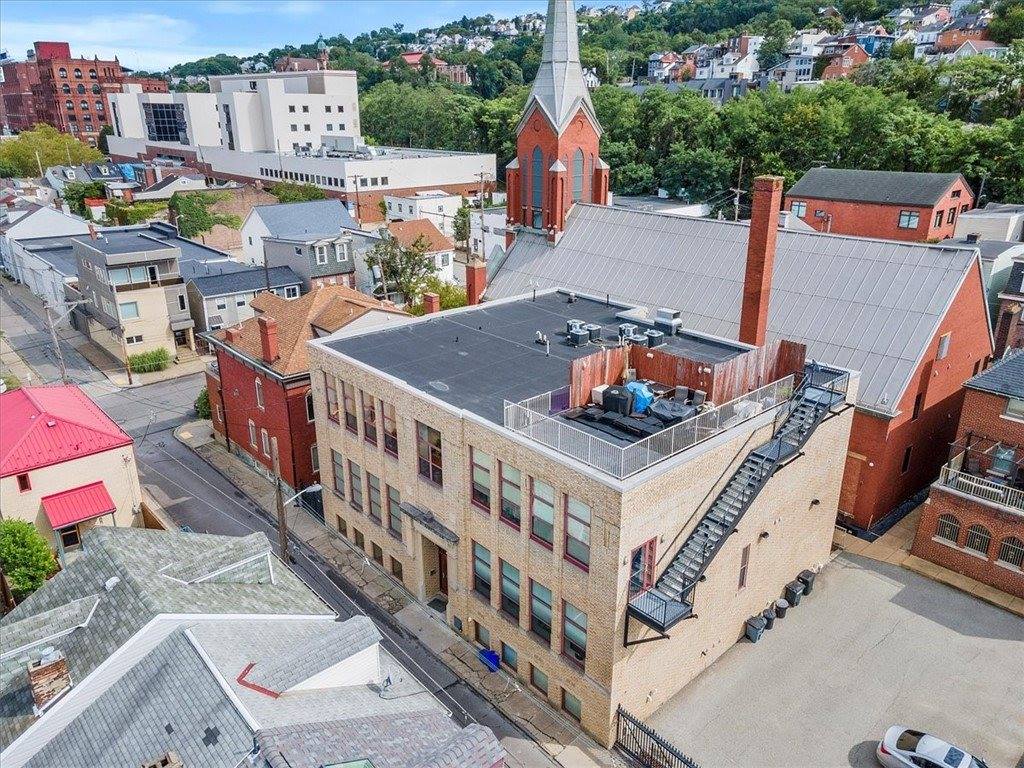 1822 Harcum Way, South Side, PA 15203