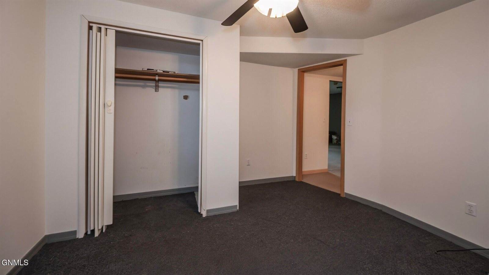 715 Paulsen Drive NW, Mandan, ND 58554