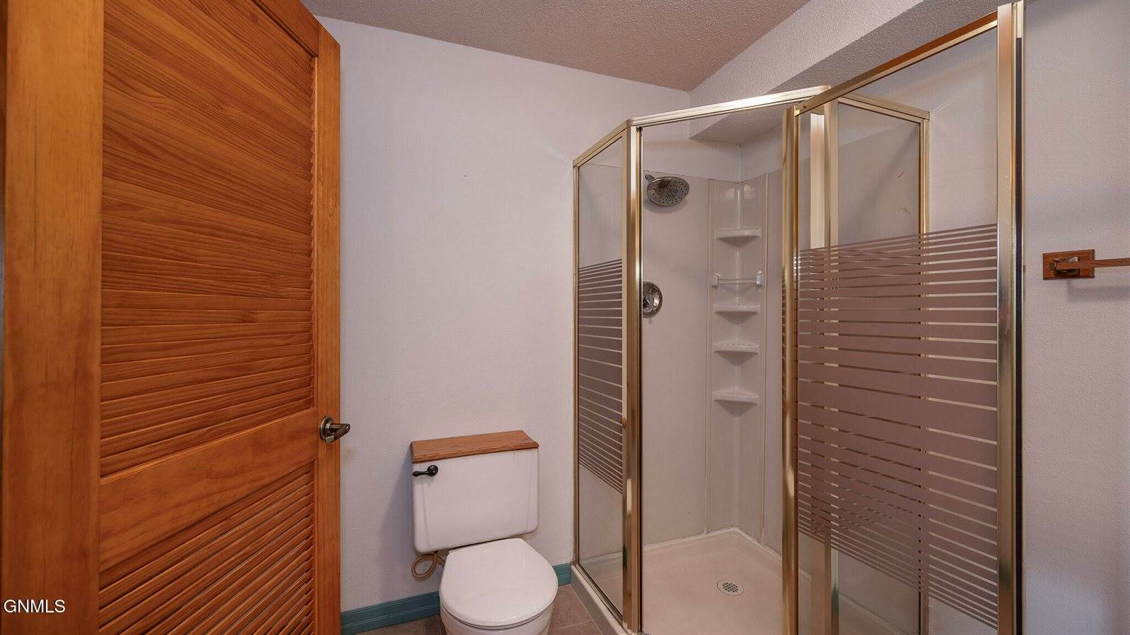 715 Paulsen Drive NW, Mandan, ND 58554