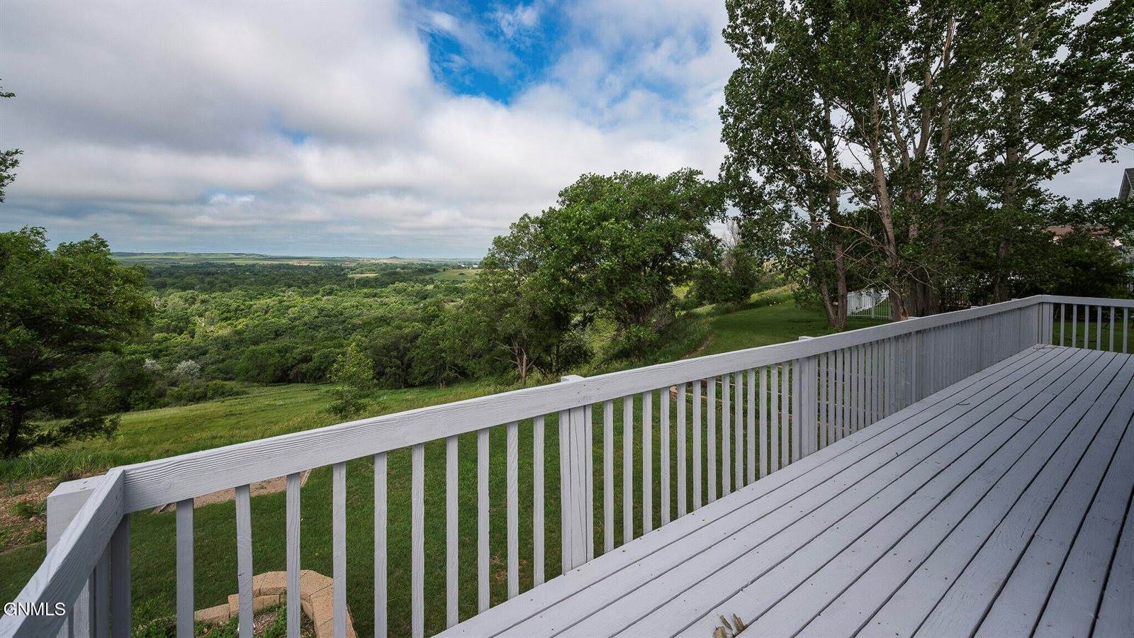 715 Paulsen Drive NW, Mandan, ND 58554