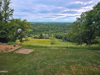 715 Paulsen Drive NW, Mandan, ND 58554