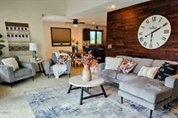 715 Paulsen Drive NW, Mandan, ND 58554