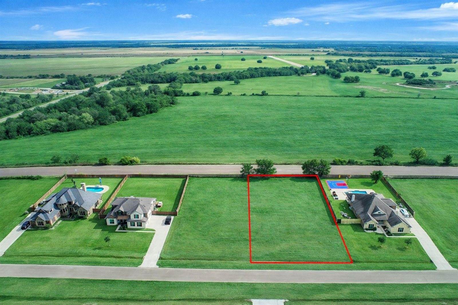 13434 Whispering Sage Drive, Hockley, TX 77447