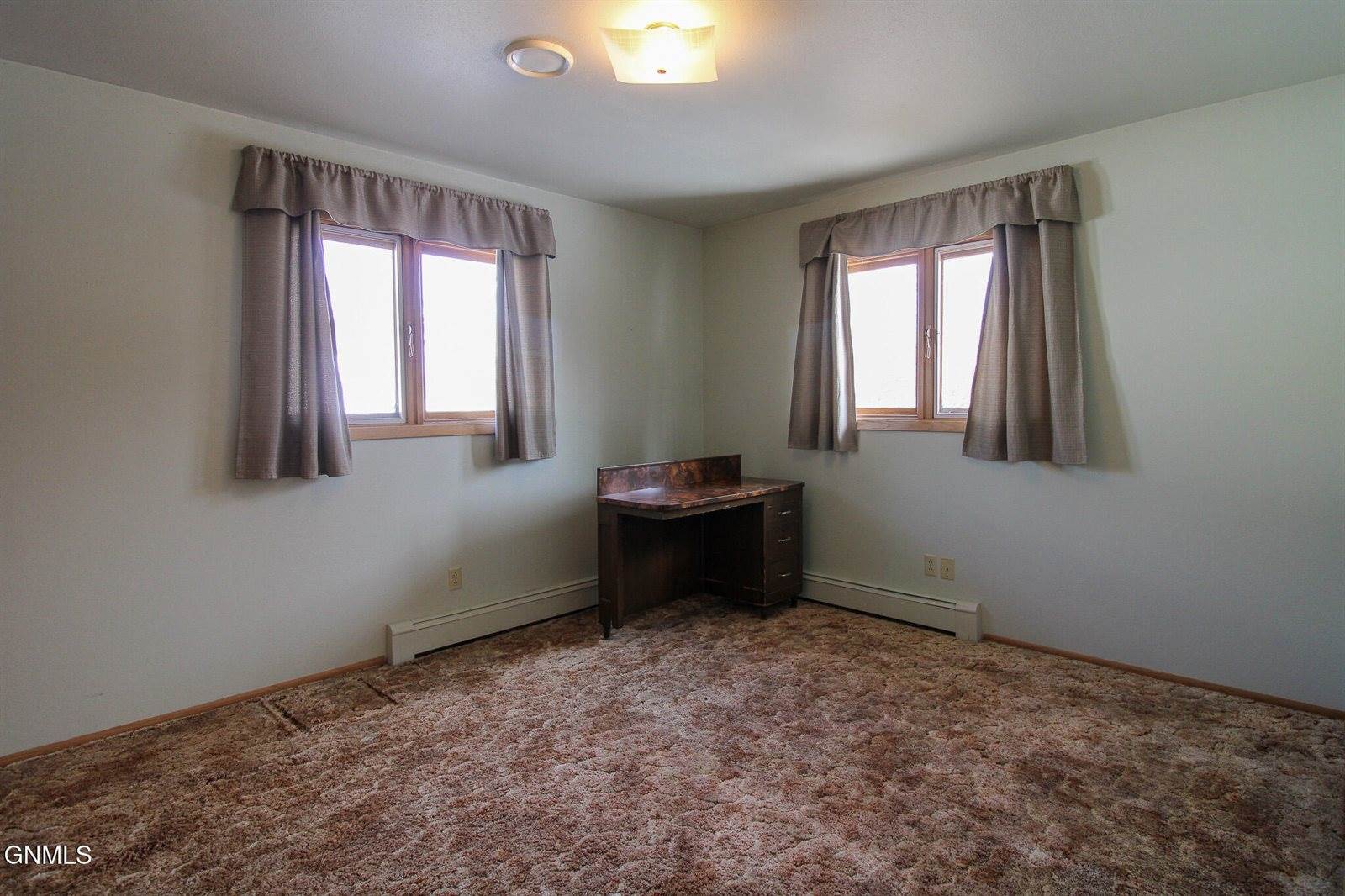 2105 3rd Street North, Bismarck, ND 58501