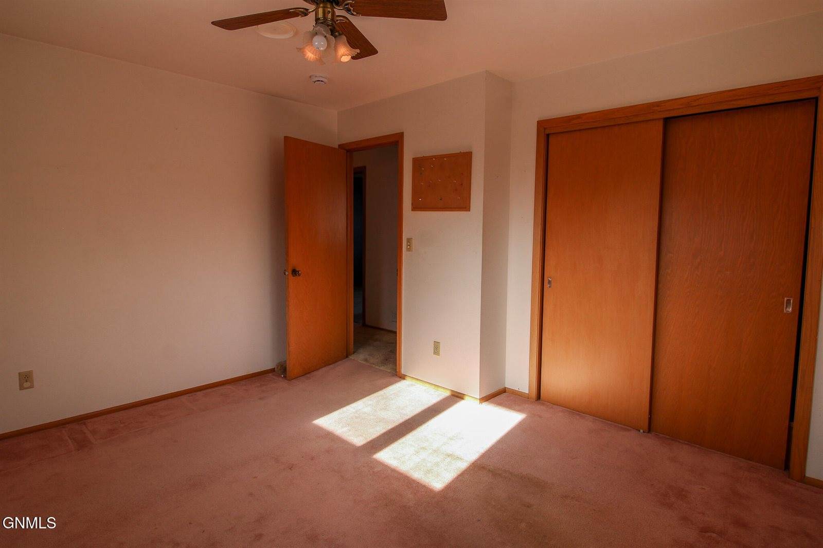 2105 3rd Street North, Bismarck, ND 58501