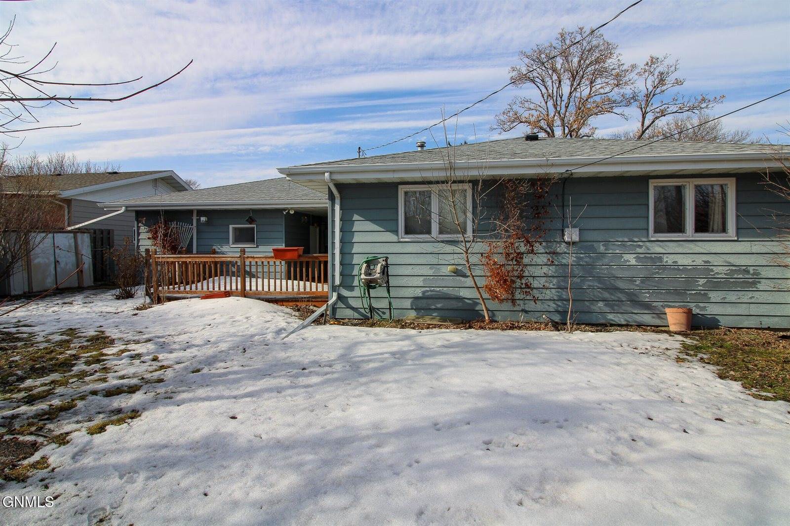 2105 3rd Street North, Bismarck, ND 58501