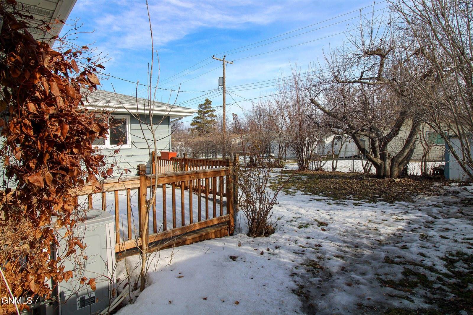 2105 3rd Street North, Bismarck, ND 58501