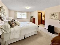 916 Cathy Court SE, Tumwater, WA 98501