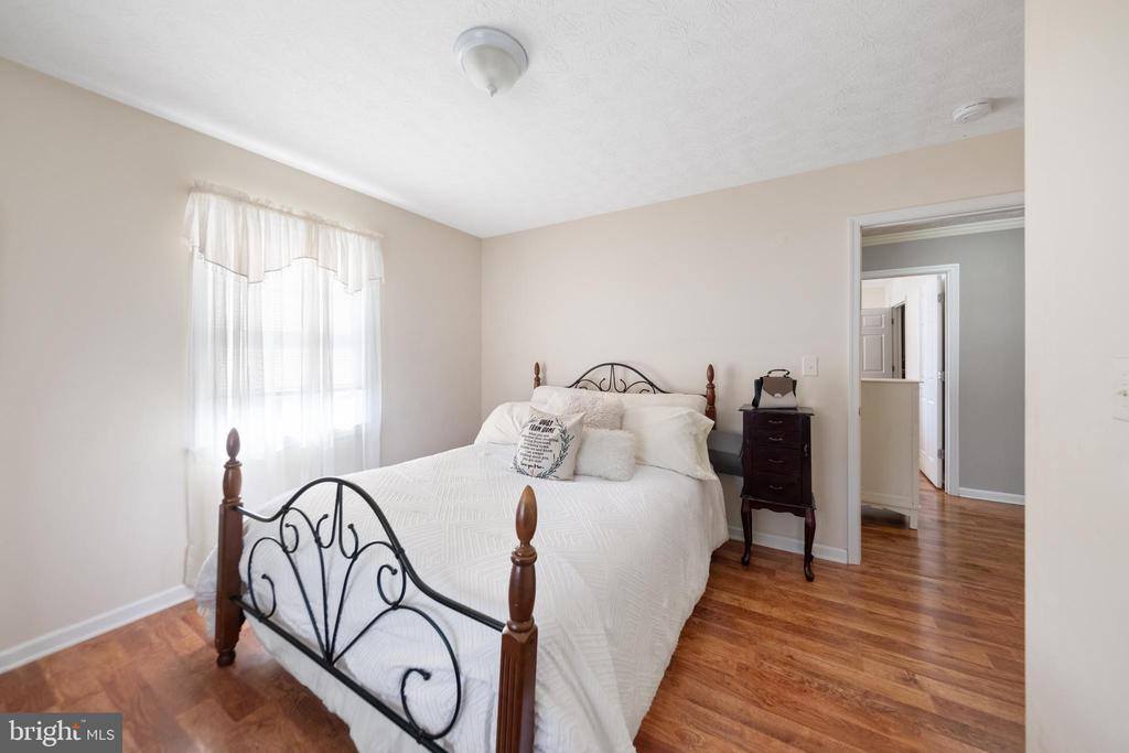 450 Creekside Drive, Luray, VA 22835