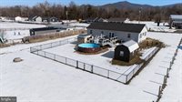 450 Creekside Drive, Luray, VA 22835