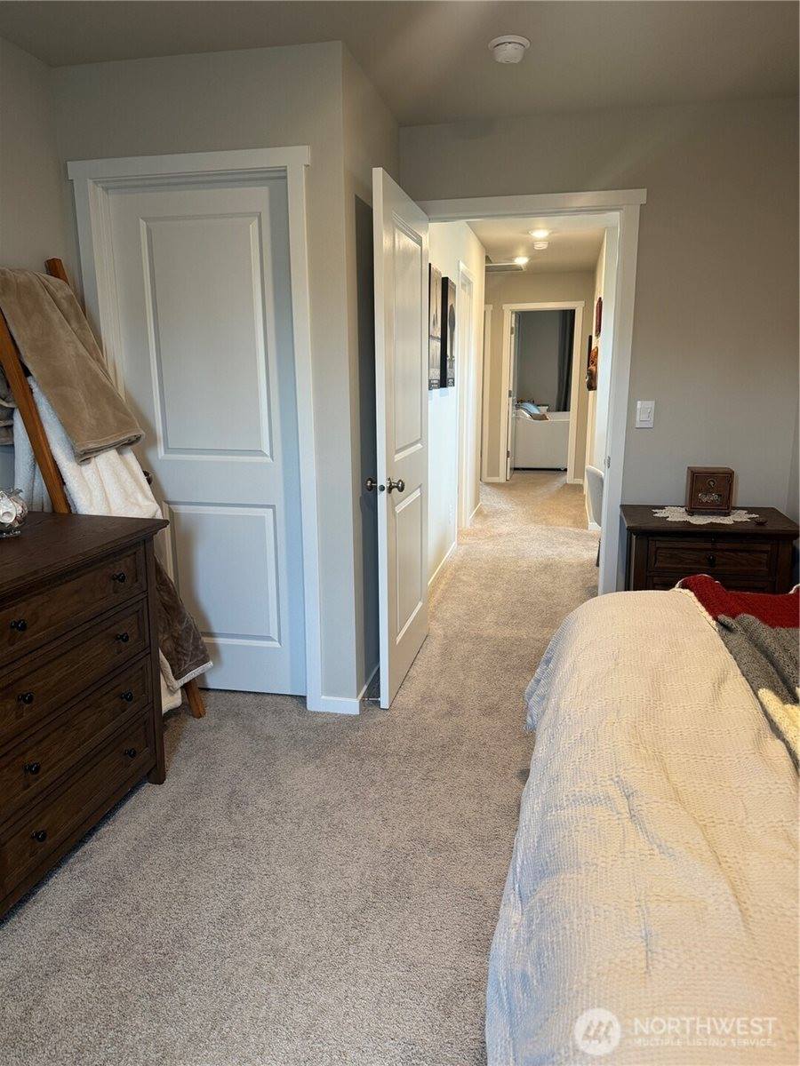 3901 Hyde Loop NE, Olympia, WA 98506