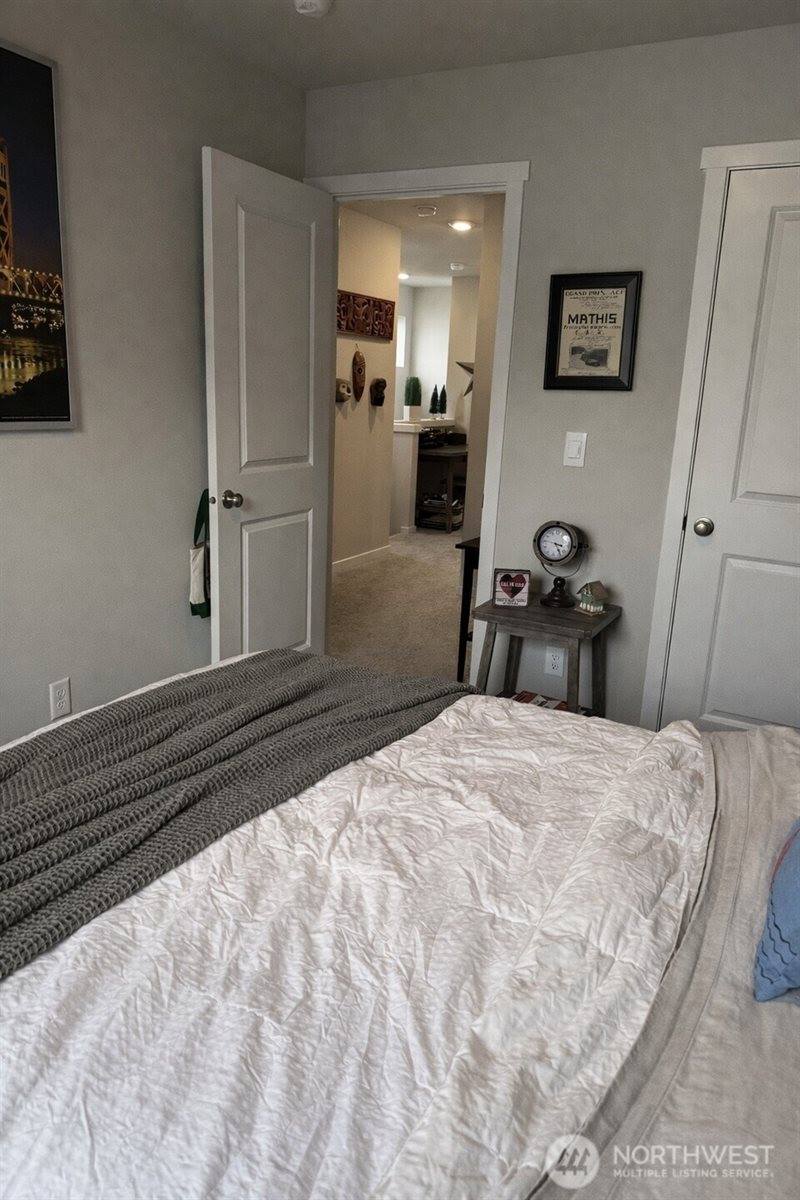 3901 Hyde Loop NE, Olympia, WA 98506