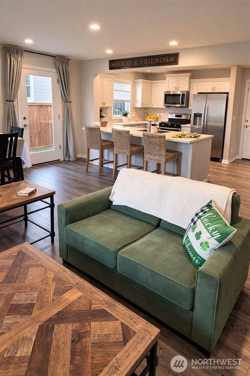 3901 Hyde Loop NE, Olympia, WA 98506