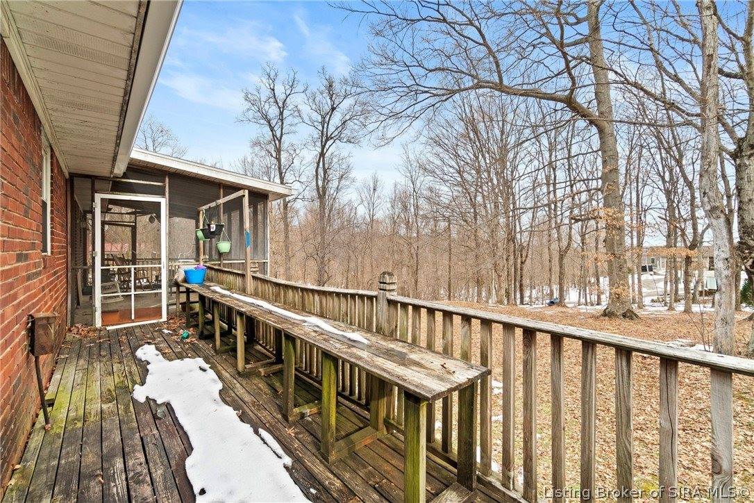 9690 South Voyles Road, Pekin, IN 47165