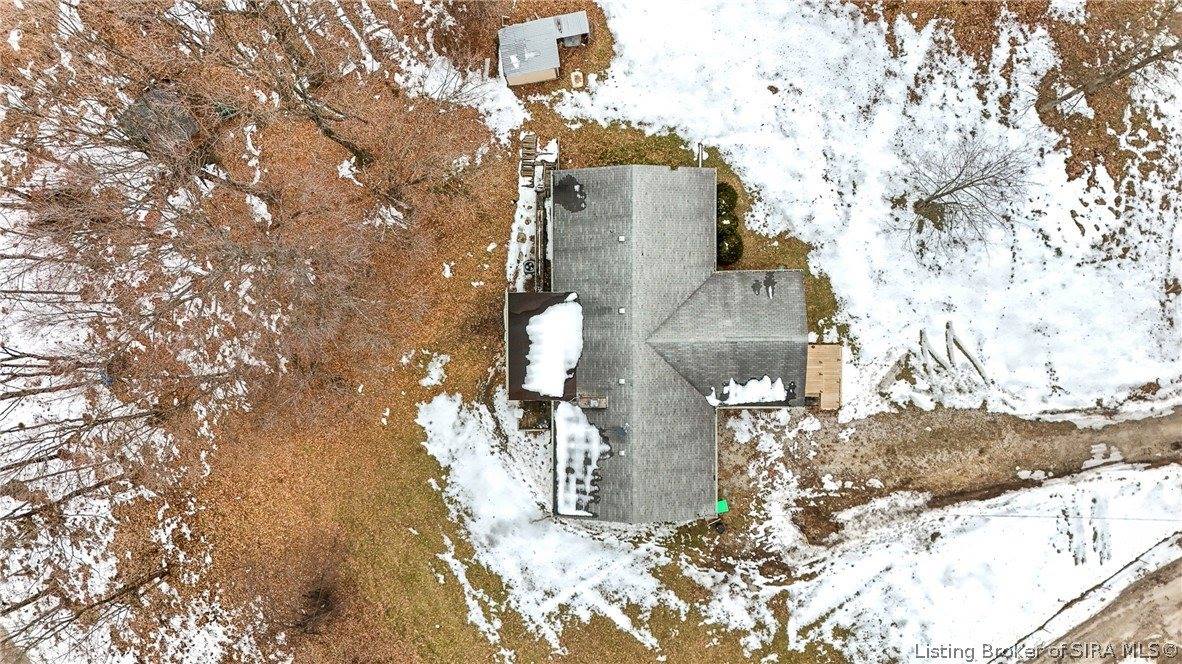 9690 South Voyles Road, Pekin, IN 47165