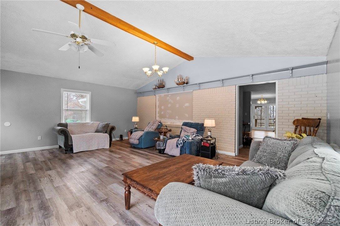 9690 South Voyles Road, Pekin, IN 47165