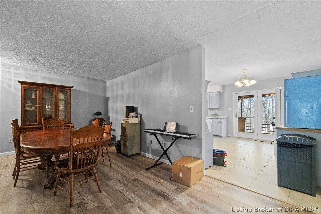 9690 South Voyles Road, Pekin, IN 47165