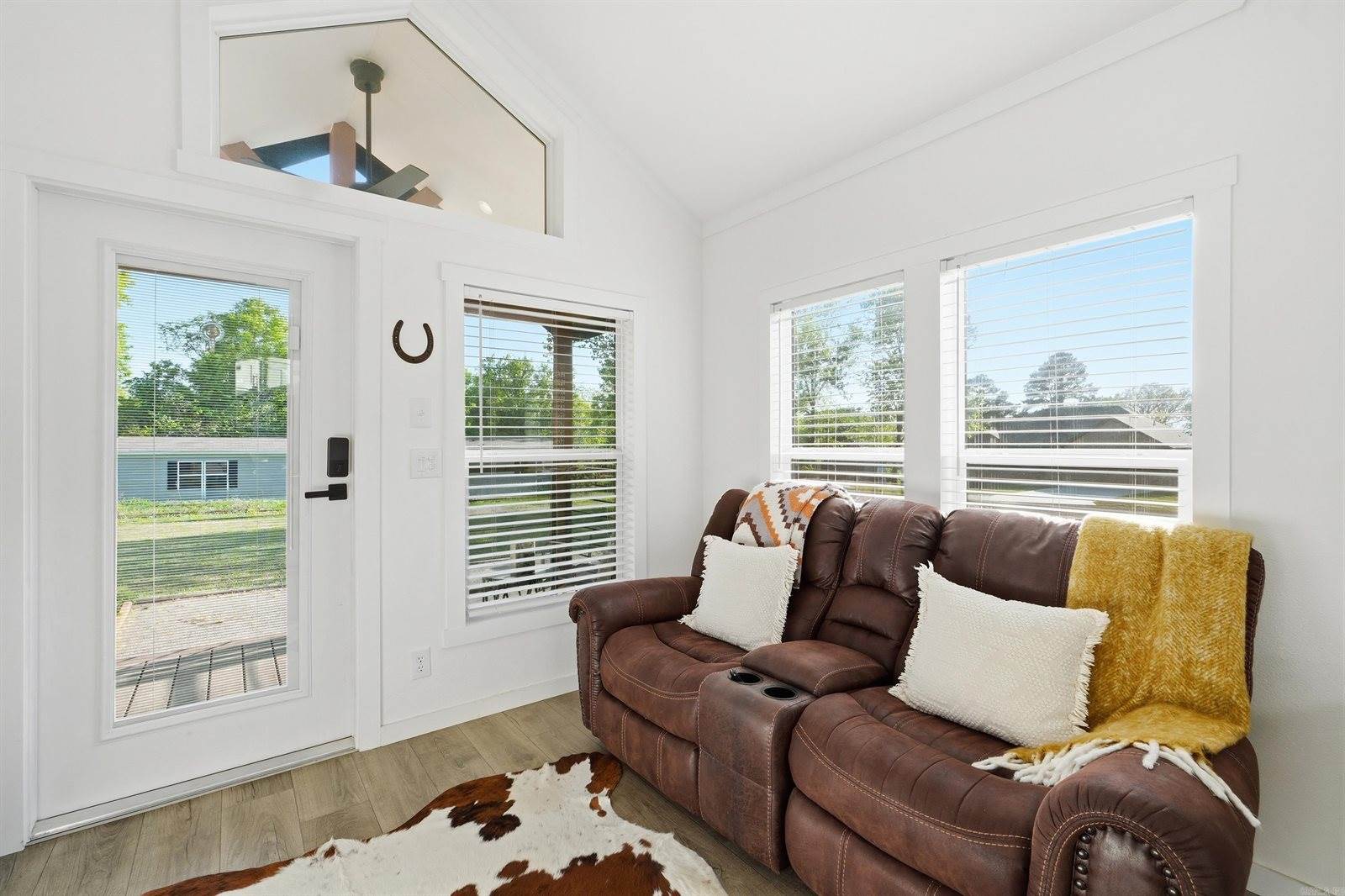 24 Mountain Grove Road, Greenbrier, AR 72058