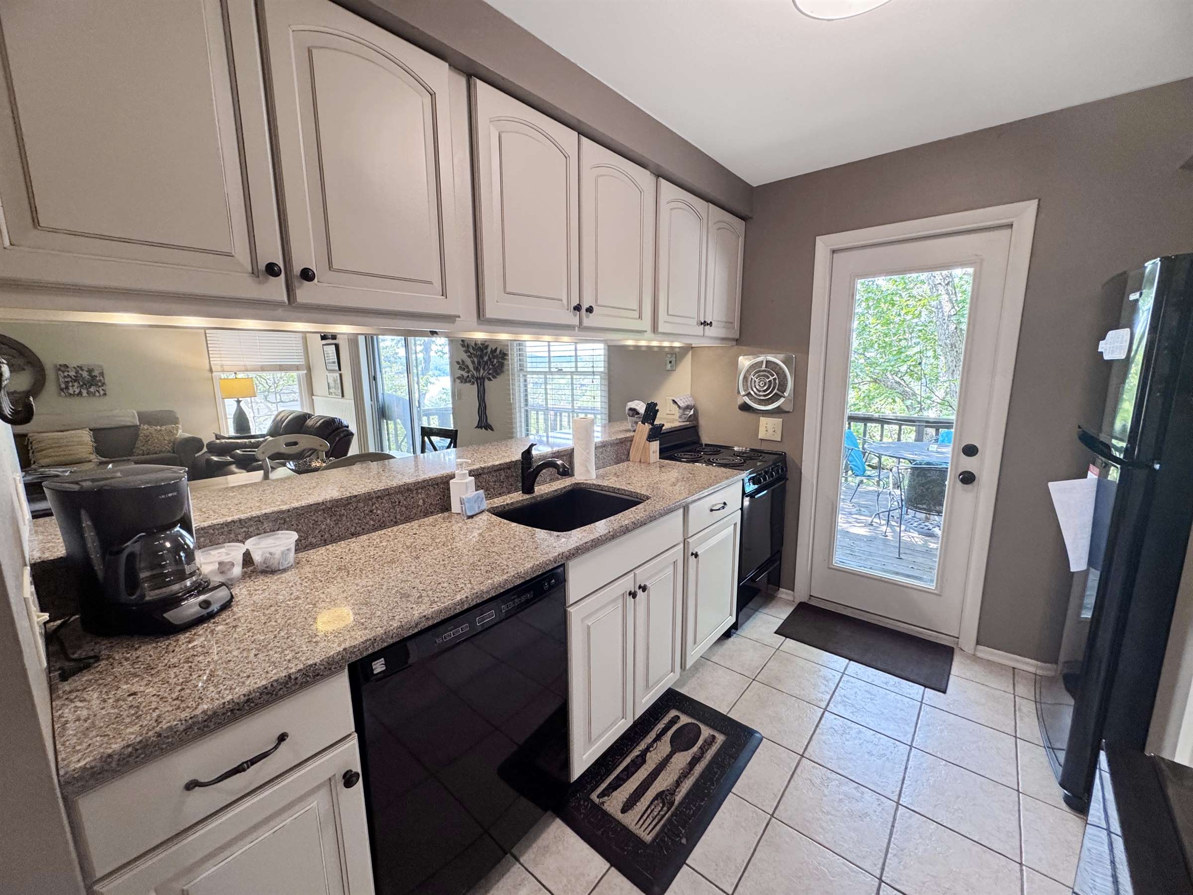 415 Staniel Cay, Osage Beach, MO 65065