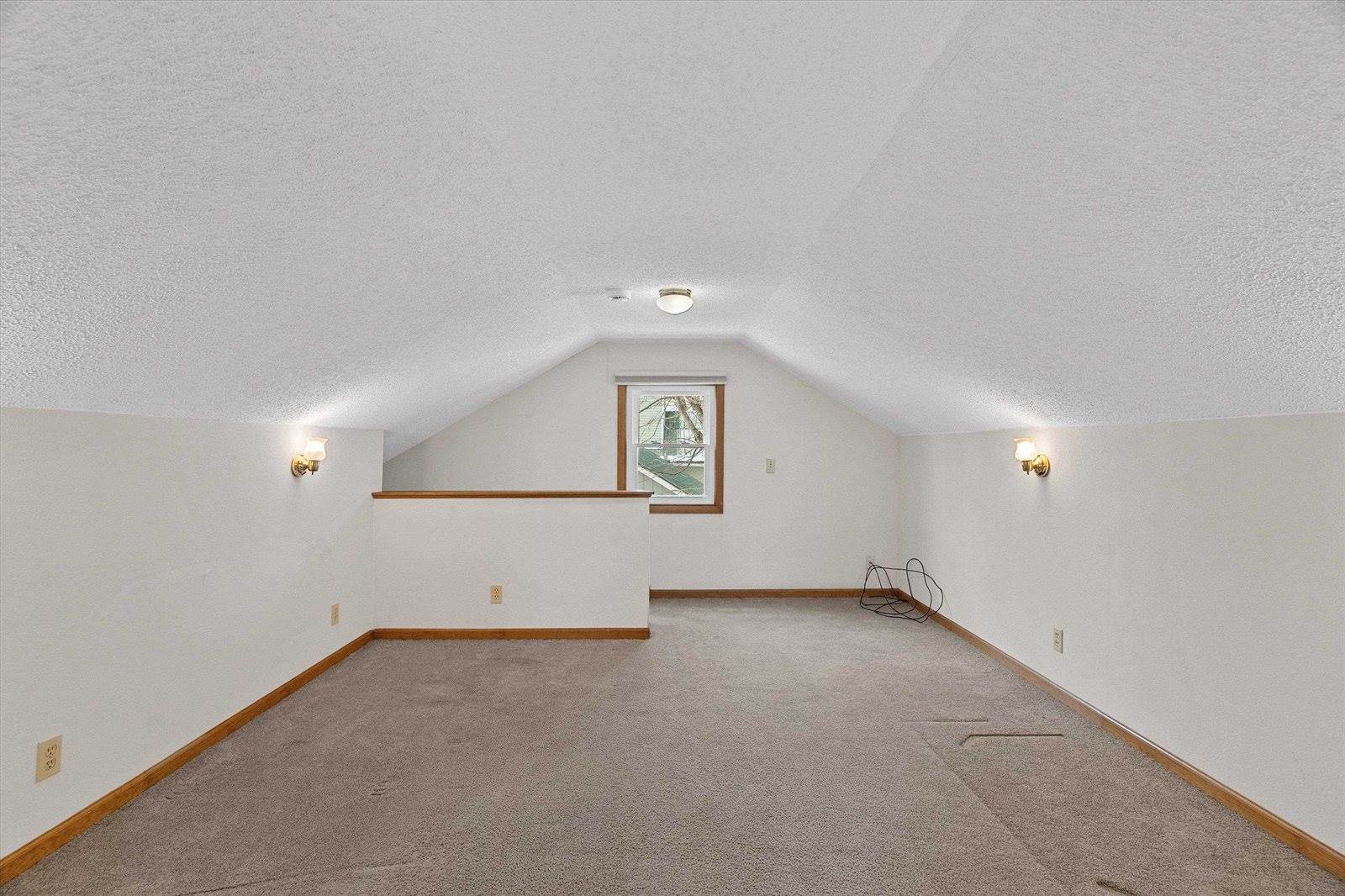 406 N Spruce Avenue, Marshfield, WI 54449