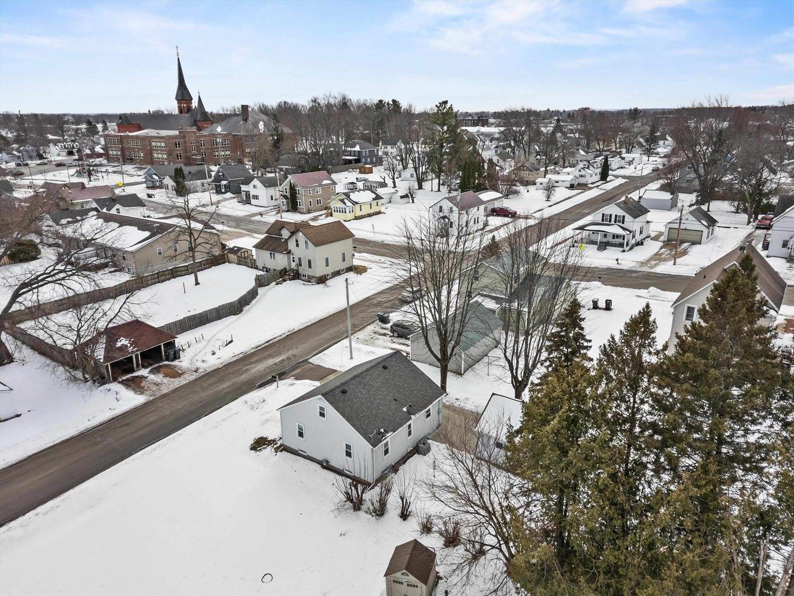 406 N Spruce Avenue, Marshfield, WI 54449