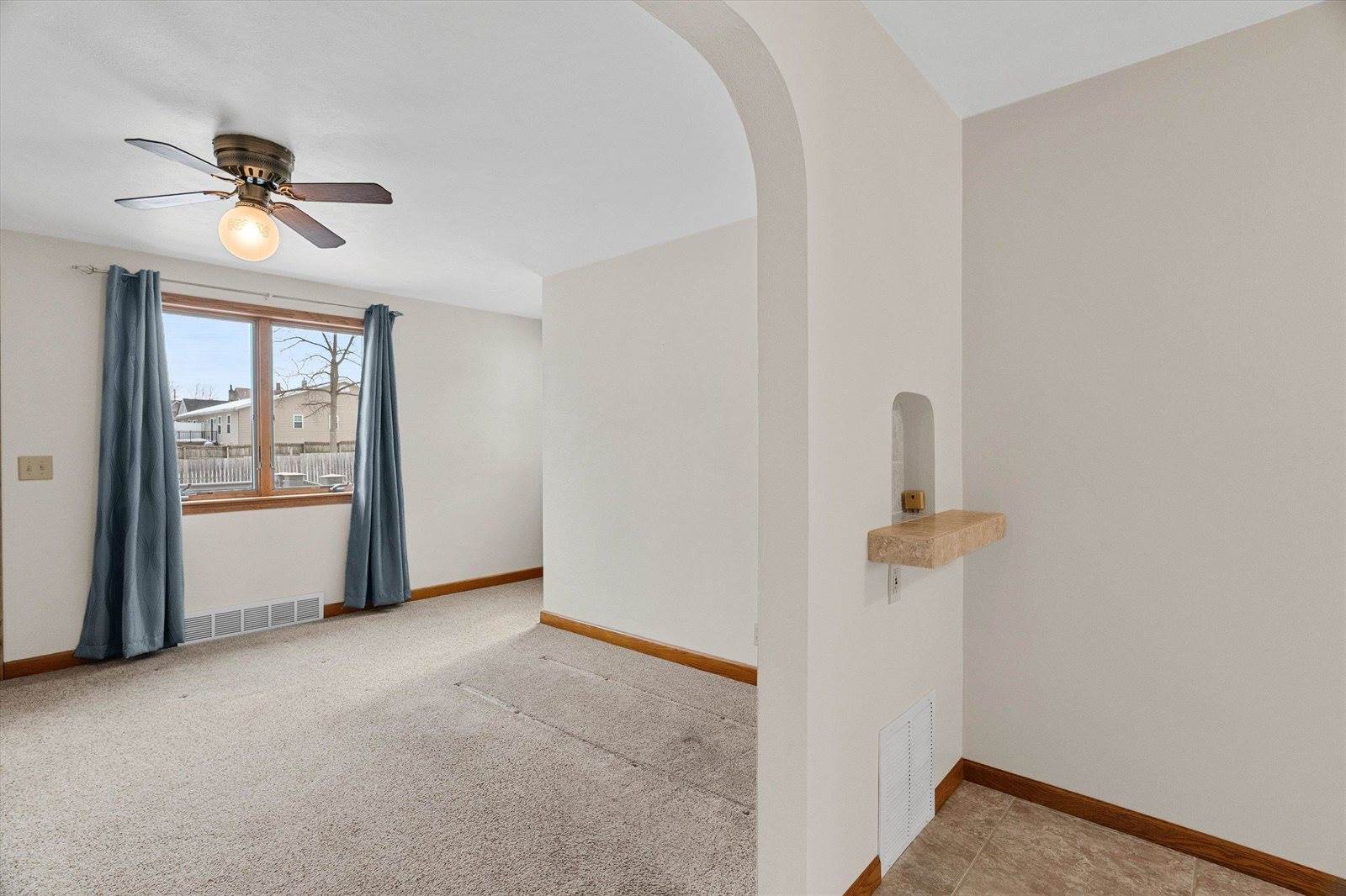 406 N Spruce Avenue, Marshfield, WI 54449