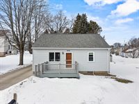 406 N Spruce Avenue, Marshfield, WI 54449