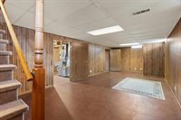 406 N Spruce Avenue, Marshfield, WI 54449