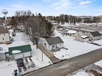 406 N Spruce Avenue, Marshfield, WI 54449