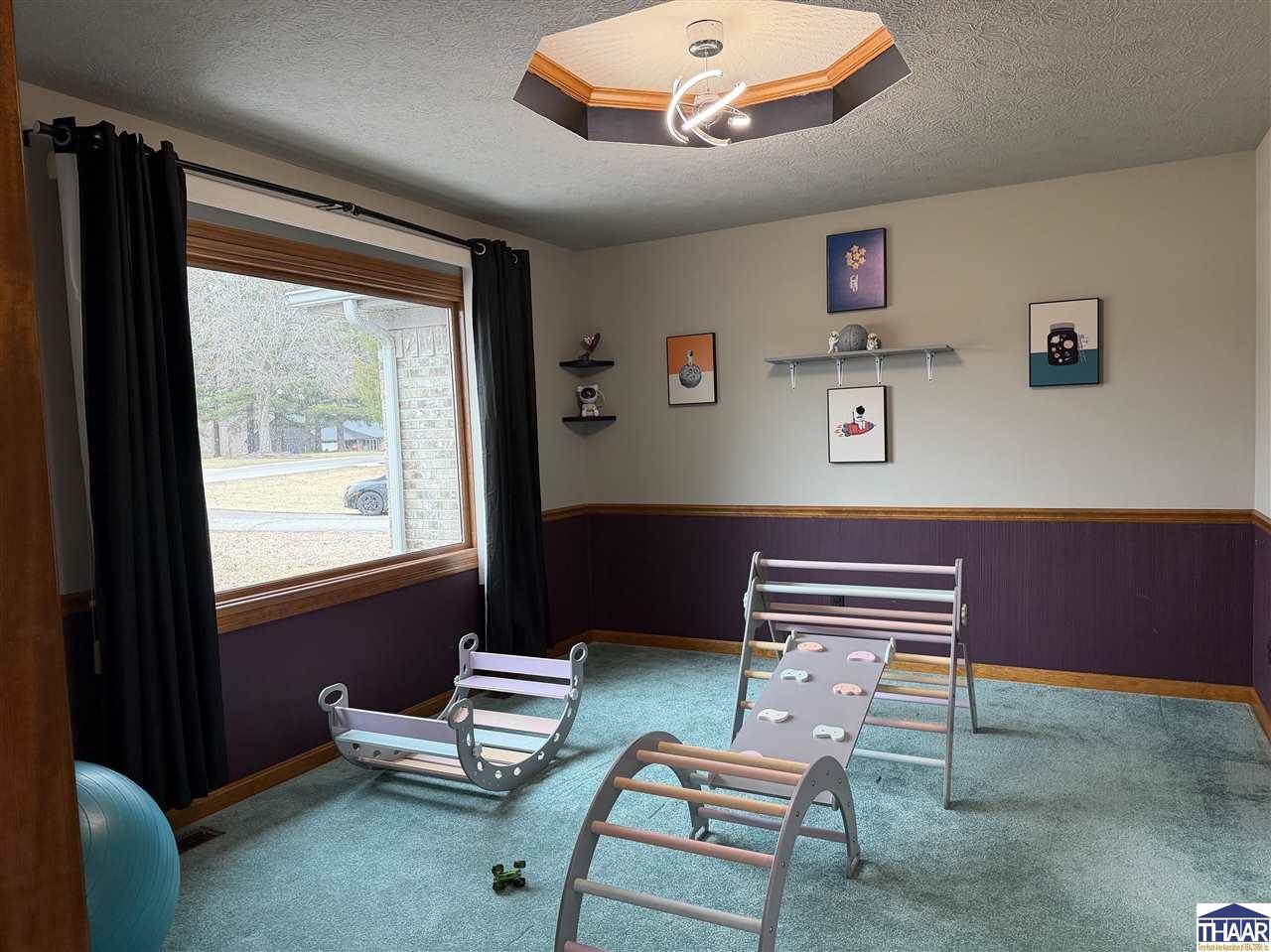 8600 North Lakewood, West Terre Haute, IN 47885