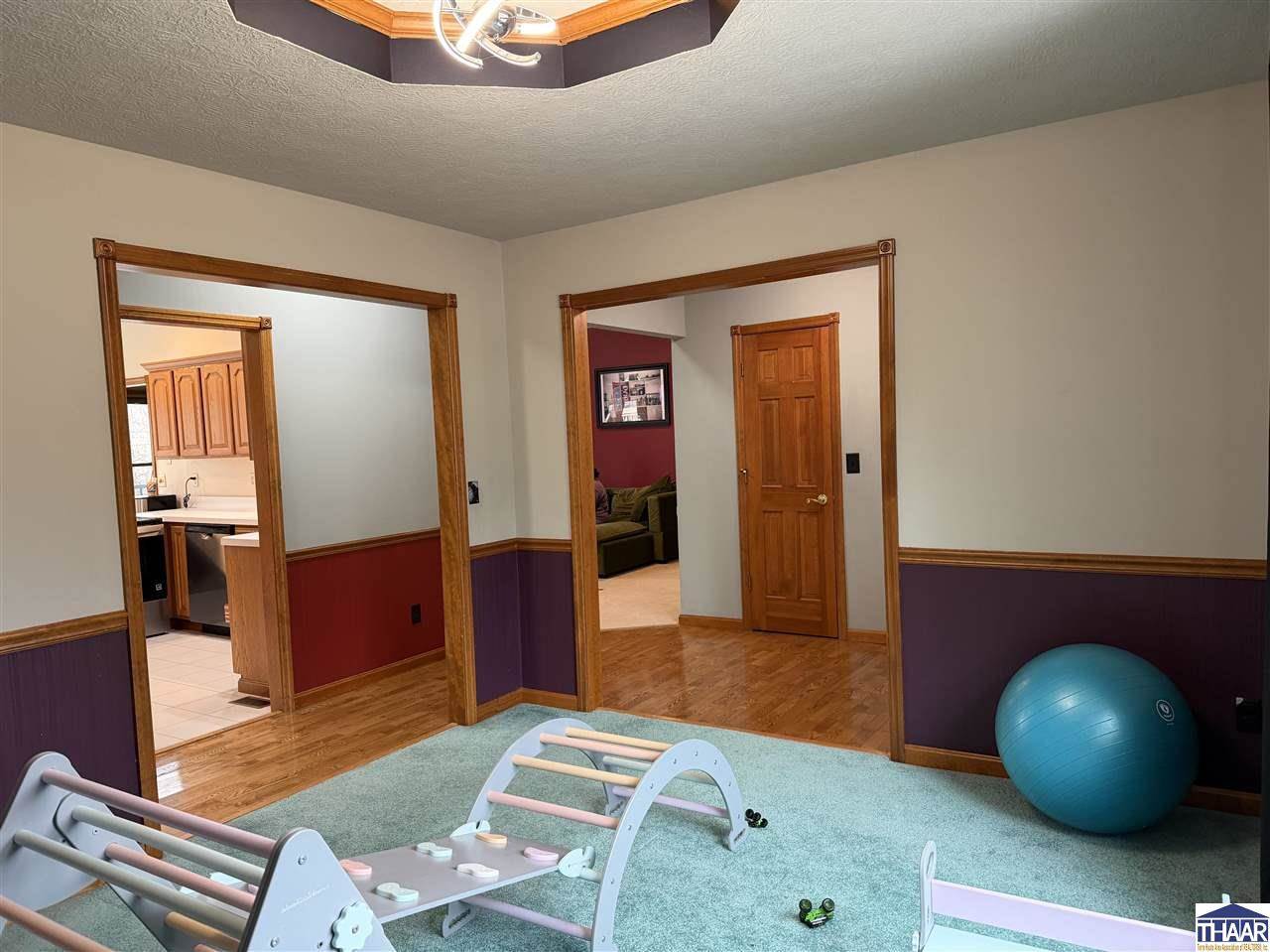 8600 North Lakewood, West Terre Haute, IN 47885