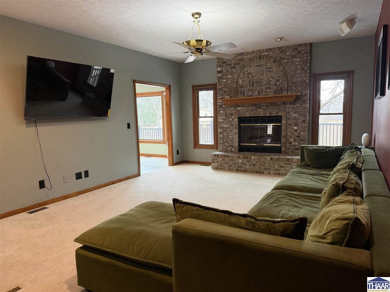 8600 North Lakewood, West Terre Haute, IN 47885