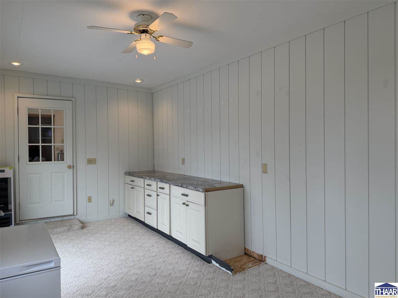 8600 North Lakewood, West Terre Haute, IN 47885