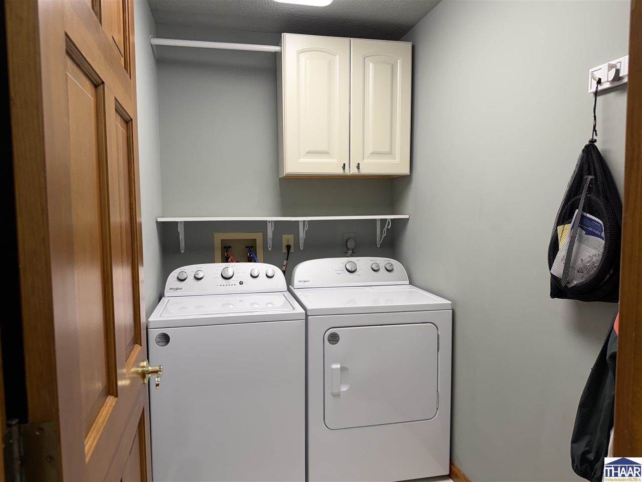 8600 North Lakewood, West Terre Haute, IN 47885