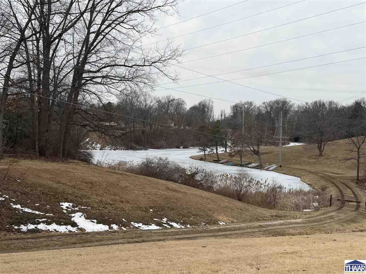 8600 North Lakewood, West Terre Haute, IN 47885