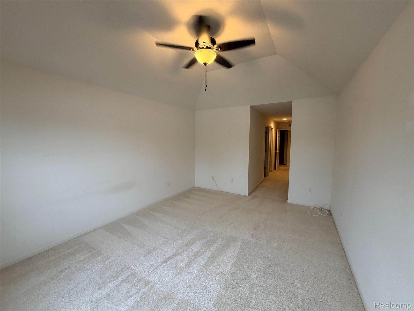 714 Olde English Circle, HowellTownship_Livingston, MI 48855