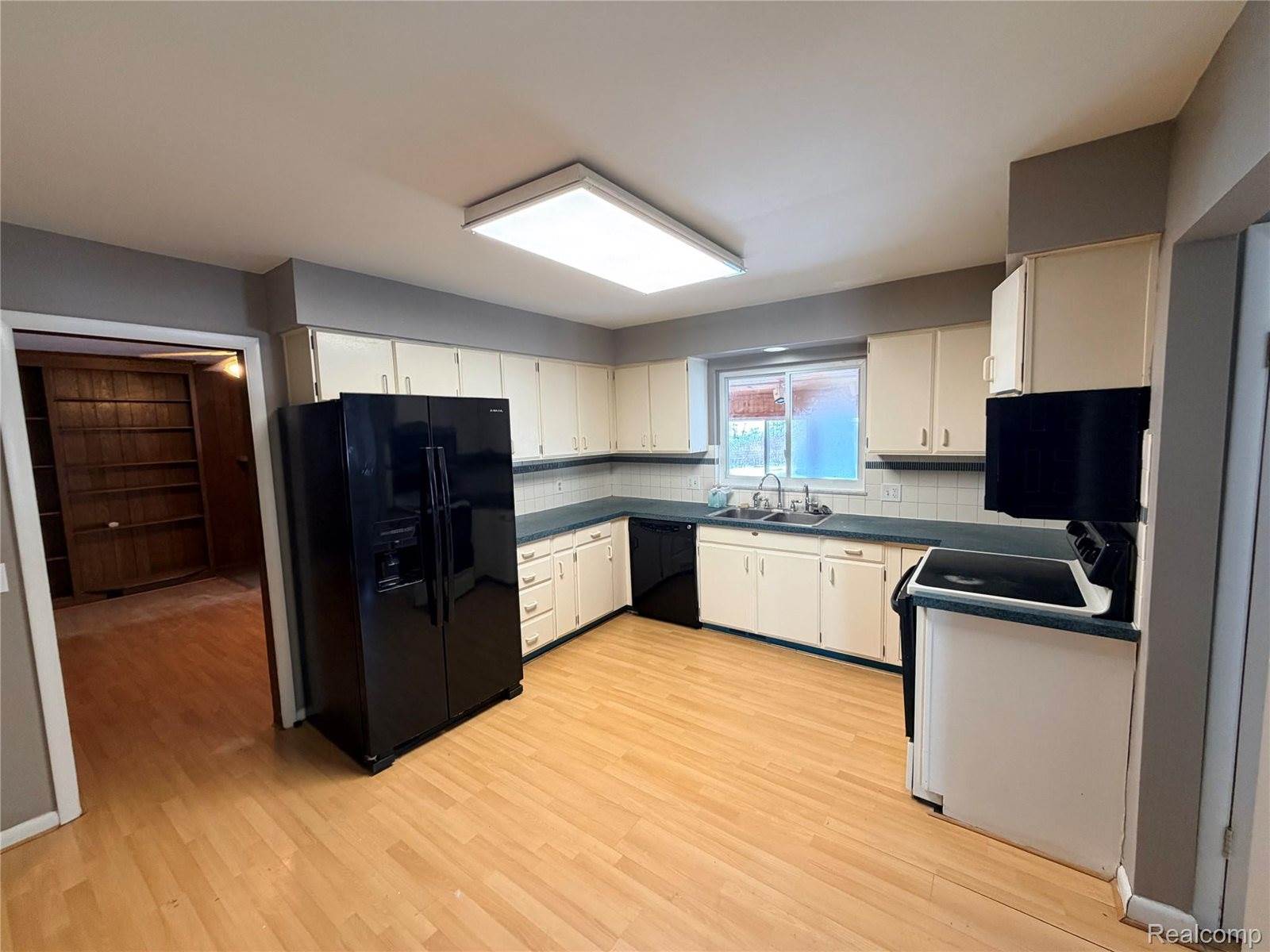 1080 West Highland Road, HowellTownship_Livingston, MI 48843