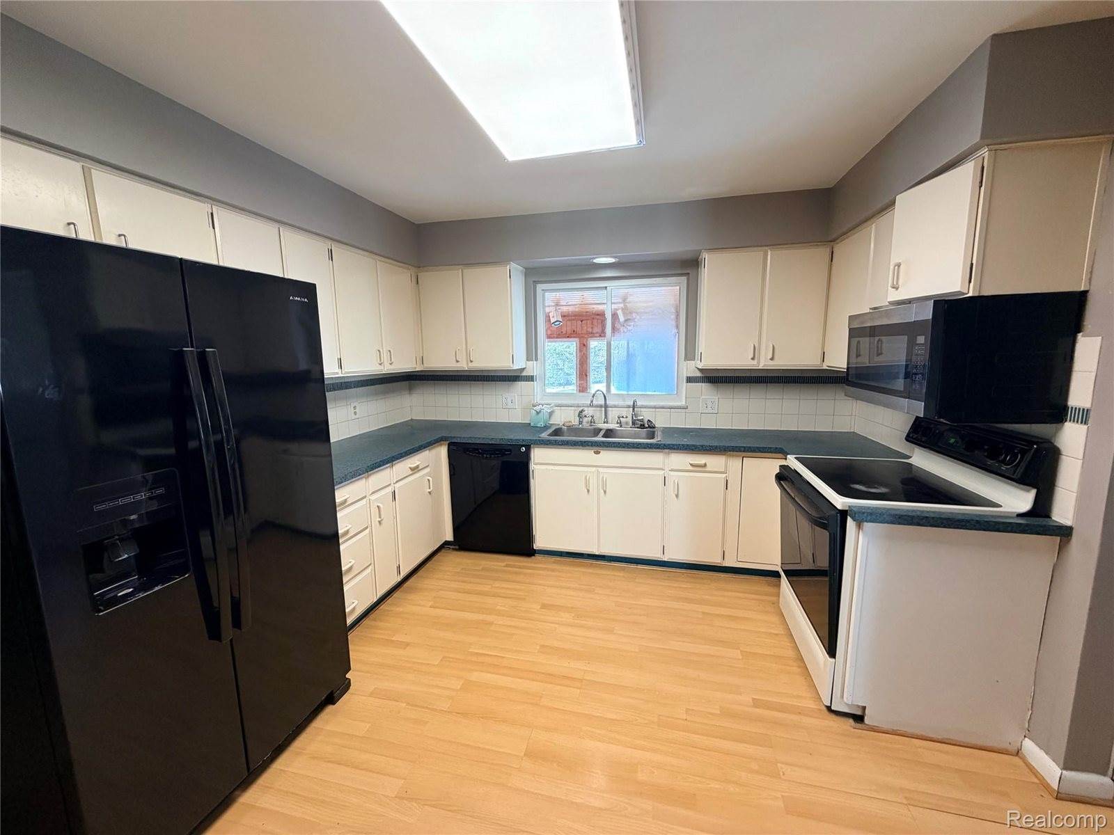 1080 West Highland Road, HowellTownship_Livingston, MI 48843