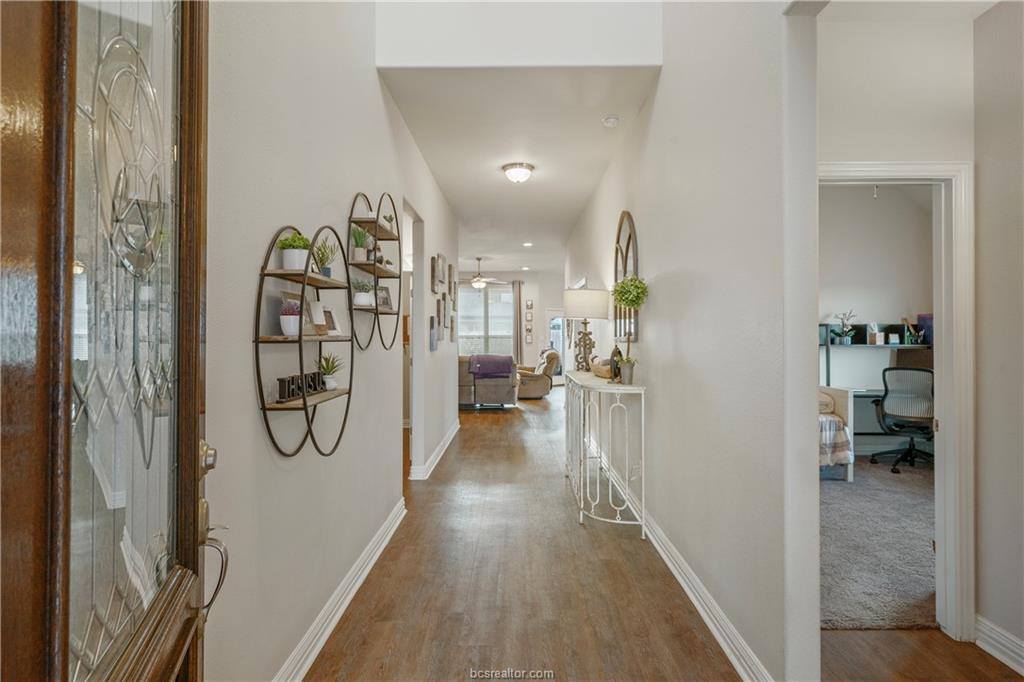 6334 Eldora Drive, College Station, TX 77845