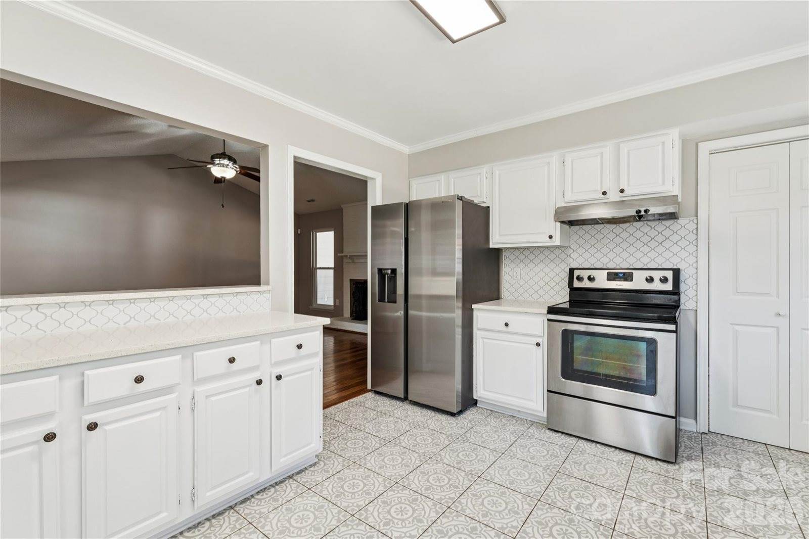 9927 Alden Glen Drive, Charlotte, NC 28269