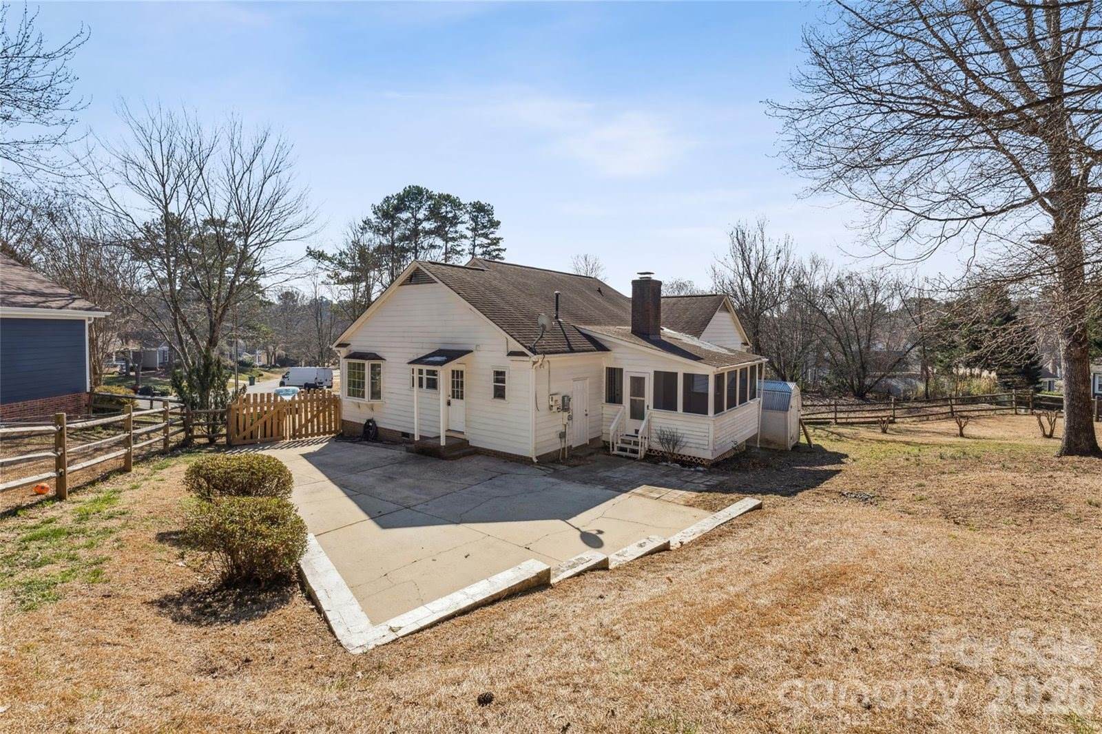 9927 Alden Glen Drive, Charlotte, NC 28269